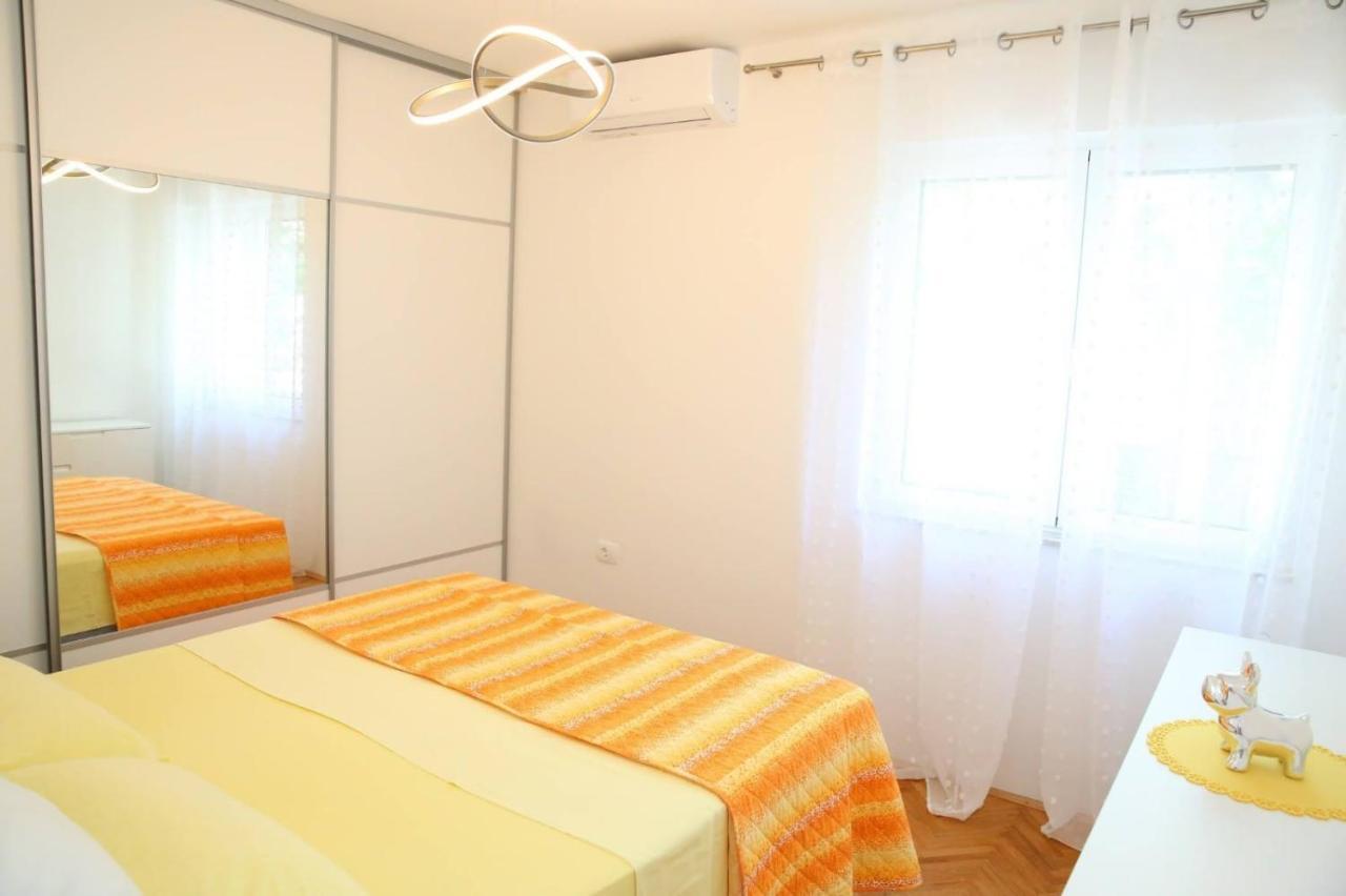 Apartman Andela Vodice Buitenkant foto